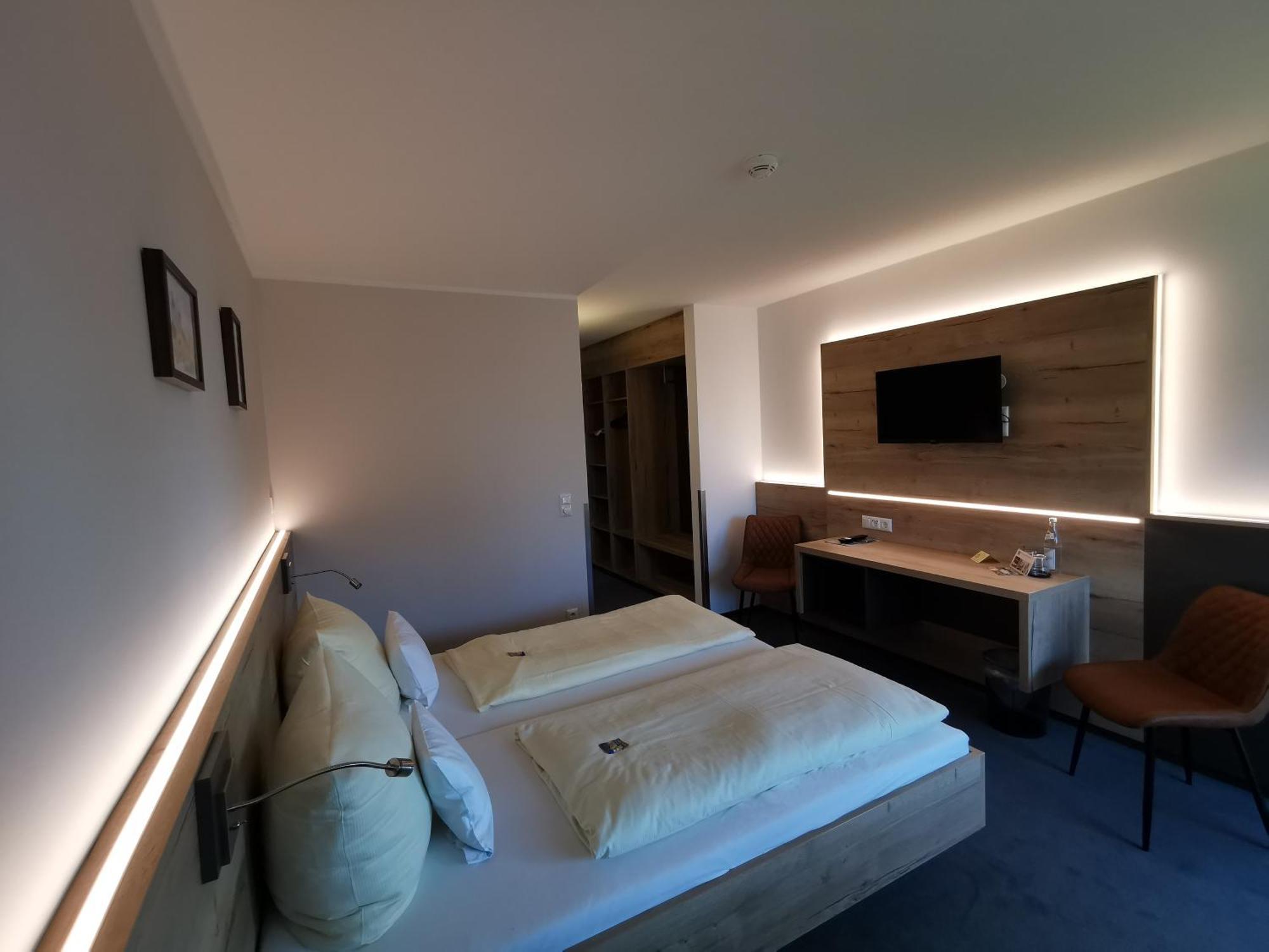Hotel Am Regenbogen 참 외부 사진